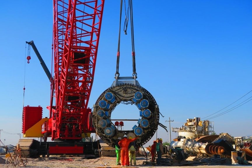 Safety Standards in Crawler Crane Rental Services